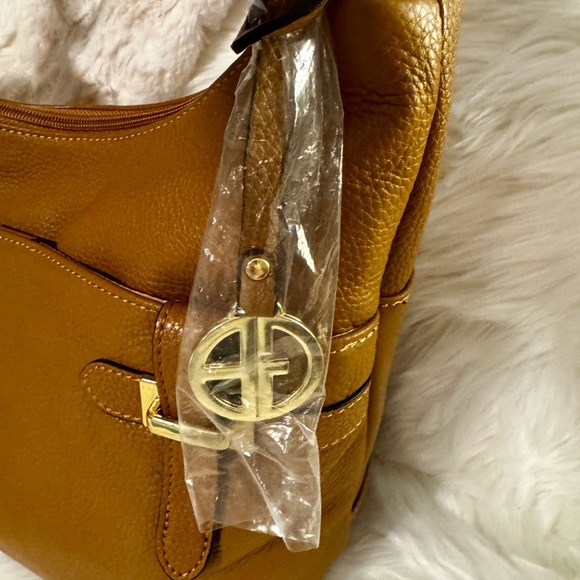 Giani Bernini Tan Shoulder Bag with Pebbled Leather - Picture 2 of 7